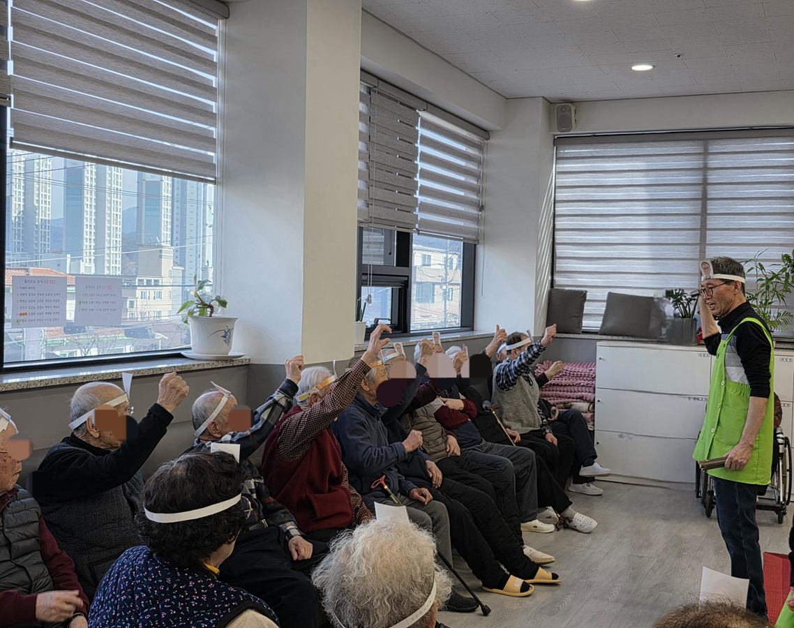 2038742573_7L3B6lEK_d25a88d45486211324124f6ab864304393a4a9ad.png 이미지크게보기