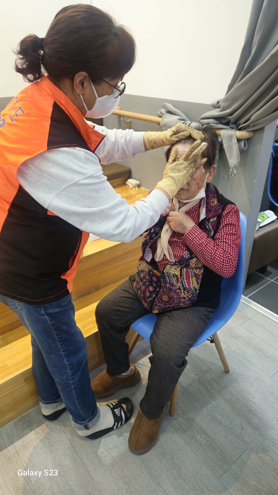 2038742573_i79FjP2Q_0939f9888db8fdfce28b9abbdc5056d8cbd4ee5e.jpg 이미지크게보기