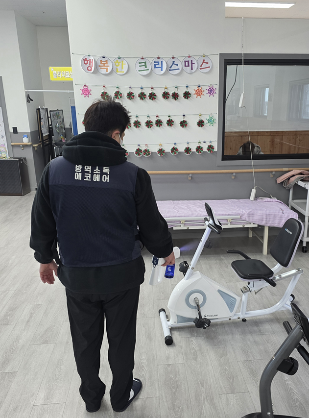 2038742573_lNgewUQS_d9958b091fc693f476053357687853c995ff36a9.png 이미지크게보기