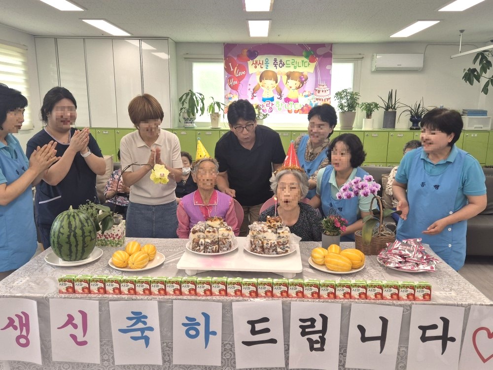 /user/d/donghaengcare/editor/2506/2ba551b1a94a605055efd87e6890b919_1750662072_4485.jpg 이미지크게보기