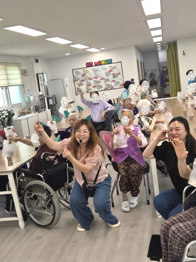 /user/d/donghaengcare/editor/2506/2ba551b1a94a605055efd87e6890b919_1750663727_3182.jpg 이미지크게보기