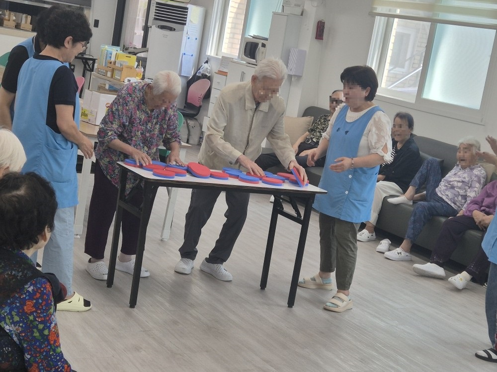 /user/d/donghaengcare/editor/2508/576852d189a625017a4a1b92ccf87318_1754026897_4483.jpg 이미지크게보기