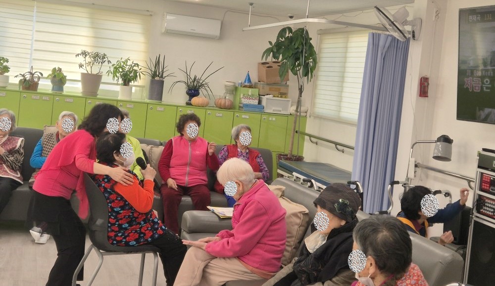 /user/d/donghaengcare/editor/2511/8c66d599ff718634086e29ac3bf350a7_1763531657_1462.jpg 이미지크게보기